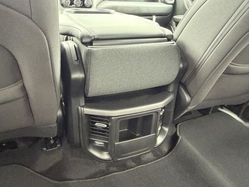 New 2026 RAM 1500 Express AWD/4WD image 9