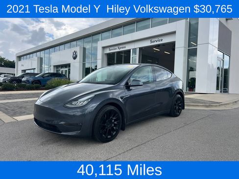 Used 2021 Tesla Model Y Long Range AWD/4WD image 1