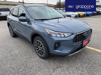 New 2026 Ford Escape SE w/ Class II Trailer Tow Package