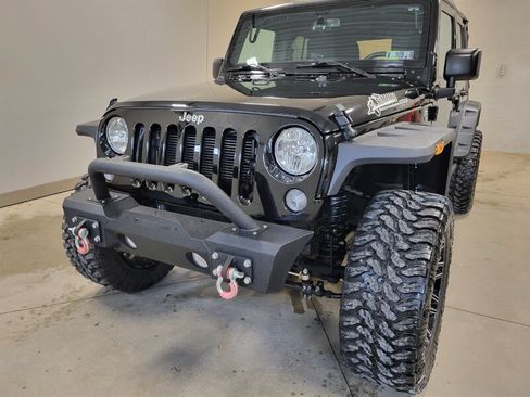 Used 2016 Jeep Wrangler Unlimited Sport w/ Quick Order Package 24S AWD/4WD image 2