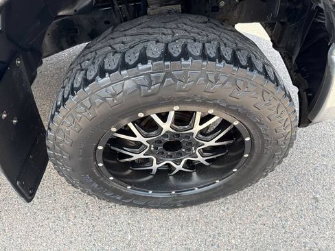Used 2014 RAM 1500 Laramie AWD/4WD image 30