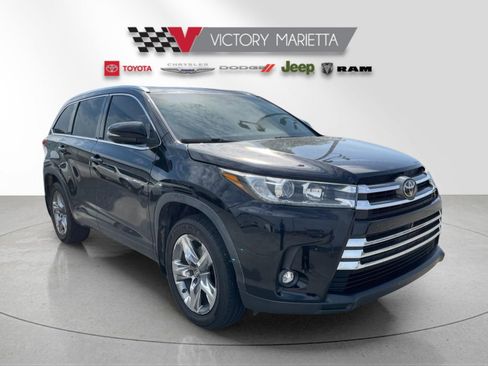 Used 2019 Toyota Highlander Limited Platinum AWD/4WD image 5