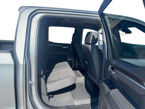 Used 2025 Chevrolet Silverado 1500 LT RWD image 13