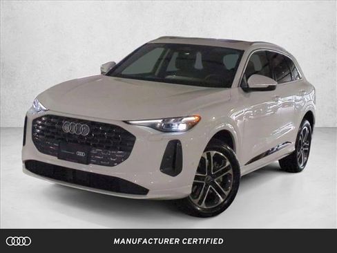 Certified 2025 Audi Q5 Premium Plus w/ Premium Plus image 1