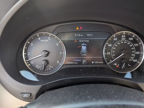 Used 2019 INFINITI QX50 Luxe w/ Navigation Package AWD/4WD image 7