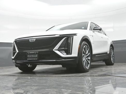 Certified 2024 Cadillac Lyriq Sport AWD/4WD image 23