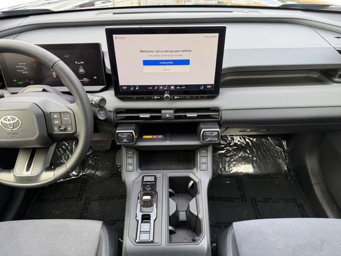 Used 2026 Toyota RAV4 XSE w/ Panoramic Sun Roof Package AWD/4WD image 12