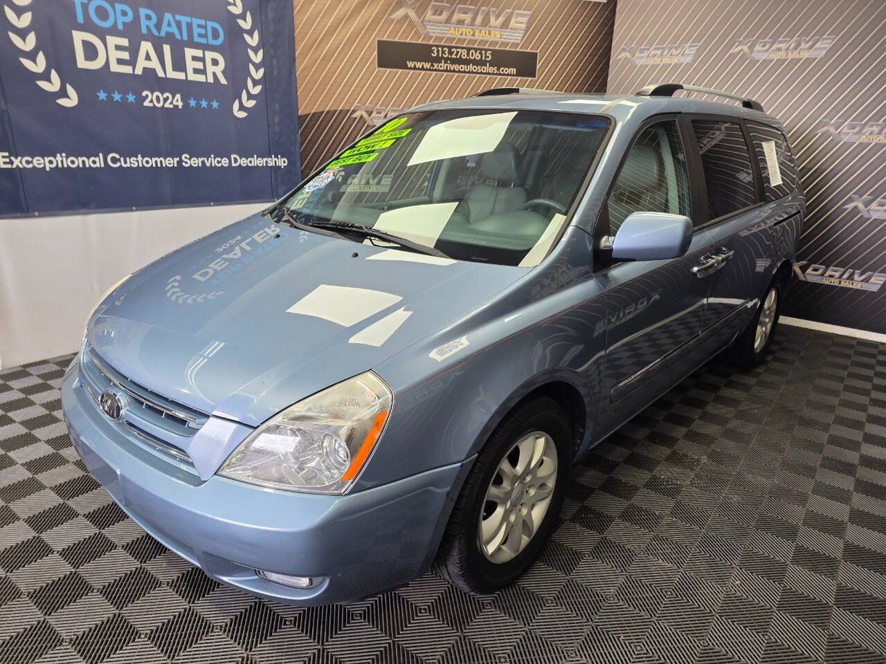 Used 2010 Kia Sedona EX w/ Luxury Pkg FWD image 1