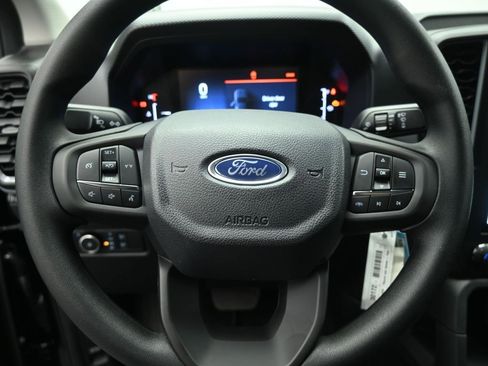 Used 2025 Ford Ranger XL image 12