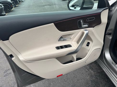 Used 2019 Mercedes-Benz A 220 4MATIC image 23