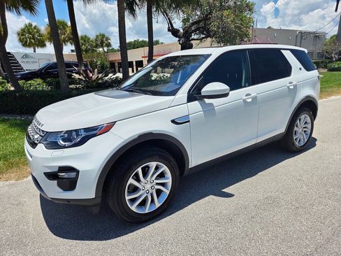 Used 2017 Land Rover Discovery Sport HSE AWD/4WD image 4