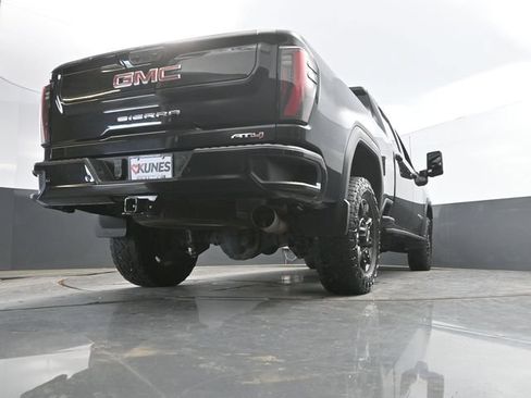 Used 2024 GMC Sierra 3500 AT4 w/ AT4 Premium Plus Package AWD/4WD image 48