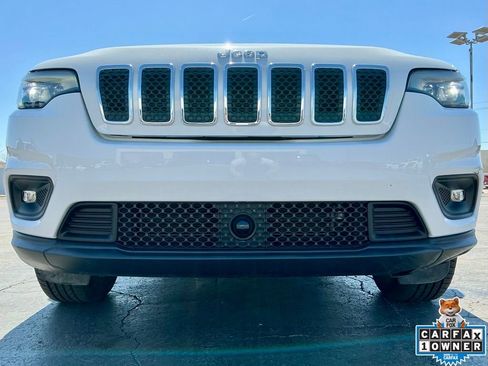 Used 2022 Jeep Cherokee Latitude Lux w/ Sun & Sound Group image 9