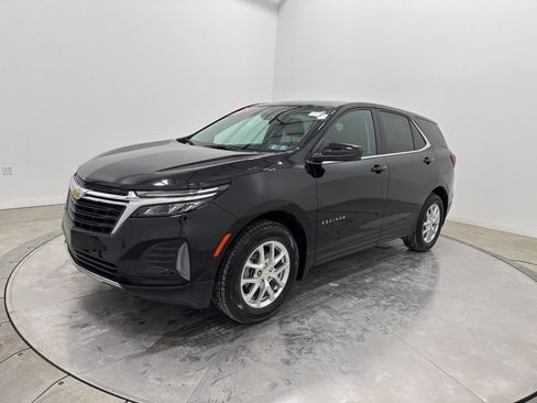 Used 2024 Chevrolet Equinox LT w/ LPO, Floor Liner Package image 3