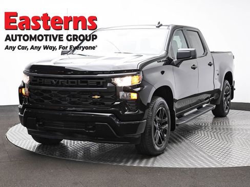 Used 2024 Chevrolet Silverado 1500 Custom image 1