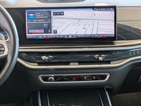 Used 2024 BMW X7 xDrive40i w/ Executive Package AWD/4WD image 14
