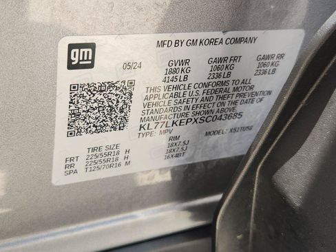 Used 2025 Chevrolet Trax ACTIV w/ Sunroof Package FWD image 32