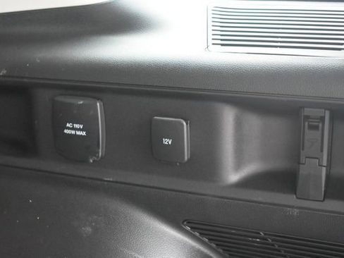 Used 2025 Ford Bronco Sport Badlands image 39