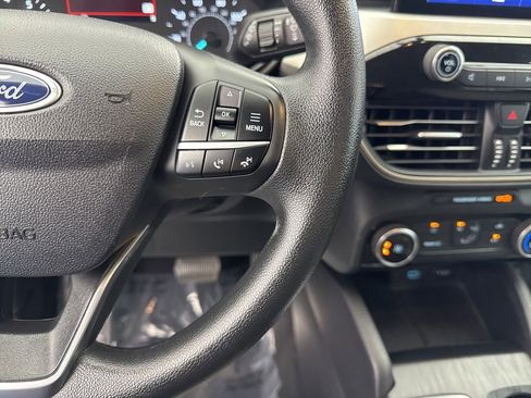 Used 2022 Ford Escape SE FWD image 24