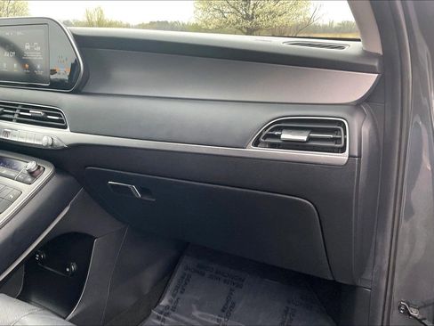 Used 2020 Hyundai Palisade SEL w/ Premium Package image 16