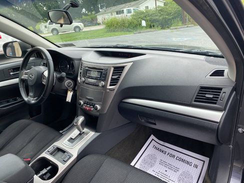 Used 2012 Subaru Outback 2.5i Premium AWD/4WD image 29