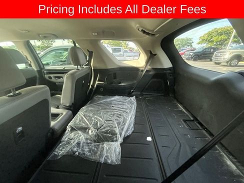 Used 2025 Honda Pilot EX-L image 9