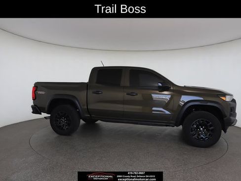 Used 2024 Chevrolet Colorado Trail Boss w/ Technology Package AWD/4WD image 24
