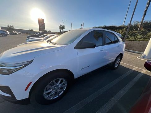 Used 2022 Chevrolet Equinox LS FWD image 5