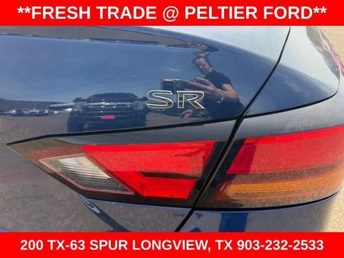 Used 2021 Nissan Altima 2.5 SR w/ SR Premium Package image 19