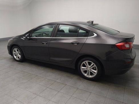 Used 2017 Chevrolet Cruze LT image 3