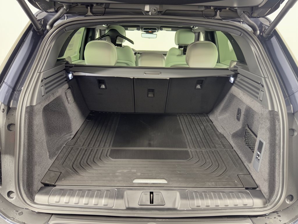 New 2027 Land Rover Range Rover Sport SE AWD/4WD image 28