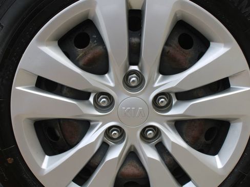 Certified 2020 Kia Soul LX image 17