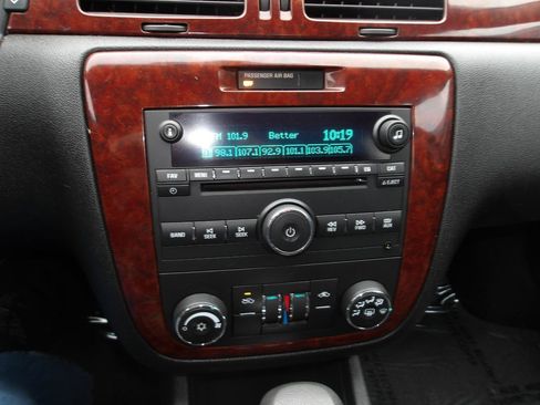 Used 2006 Chevrolet Impala LT FWD image 17