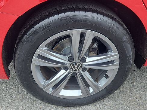 Certified 2023 Volkswagen Jetta SE FWD image 26