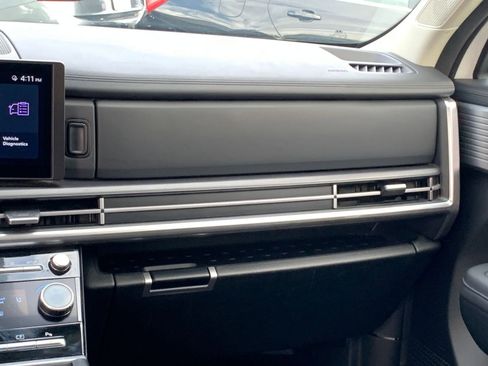 Used 2025 Hyundai Santa Fe SEL image 34