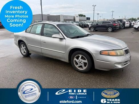 Used 2004 Pontiac Bonneville SE FWD image 1