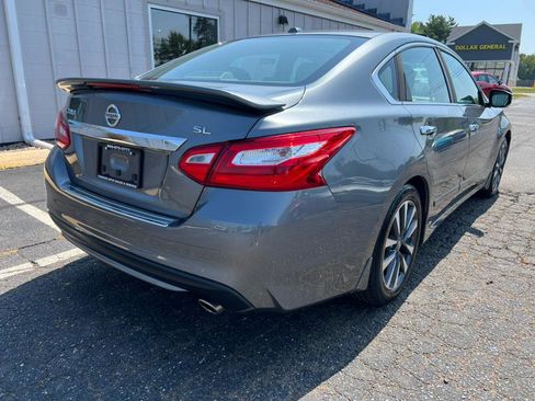 Used 2016 Nissan Altima 2.5 SL w/ 2.5 Technology Package FWD image 5