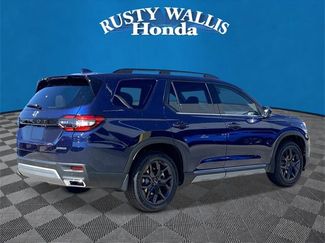 New 2025 Honda Pilot Touring video 2