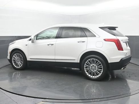 Used 2017 Cadillac XT5 Luxury w/ Advanced Security Package AWD/4WD image 3
