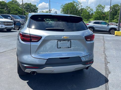 Used 2025 Chevrolet Blazer LT AWD/4WD image 4