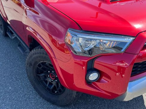 Used 2020 Toyota 4Runner TRD Off-Road Premium w/ Moonroof Package image 2