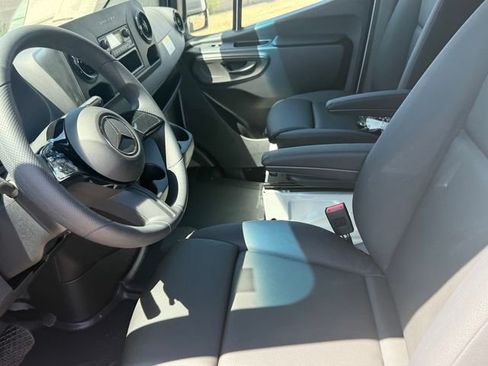 New 2026 Mercedes-Benz Sprinter 2500 image 11