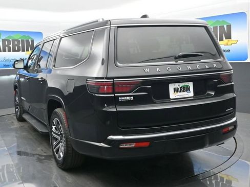 Used 2024 Jeep Wagoneer L Series II w/ Flexible Seating Group AWD/4WD image 4