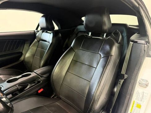 Used 2019 Ford Mustang Premium image 22