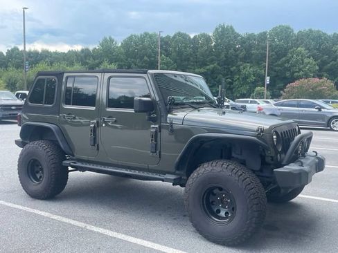 Used 2015 Jeep Wrangler Unlimited Sport w/ Max Tow Package AWD/4WD image 6