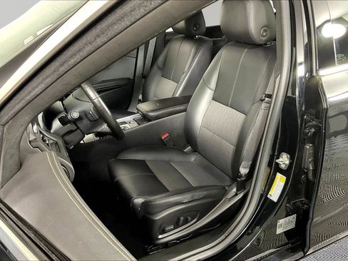 Used 2019 Chevrolet Impala LT FWD image 21