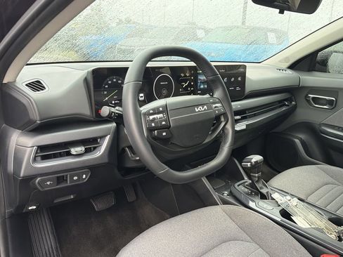 Used 2025 Kia K4 EX FWD image 10