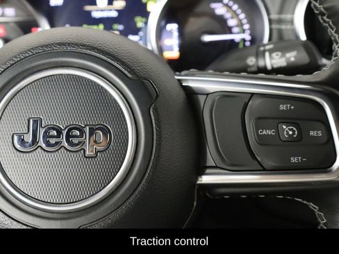 Used 2023 Jeep Wrangler Unlimited Rubicon 4xe w/ Cold Weather Group AWD/4WD image 10