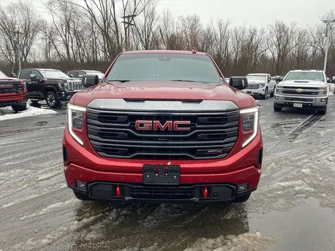Used 2024 GMC Sierra 1500 AT4 w/ Technology Package image 8