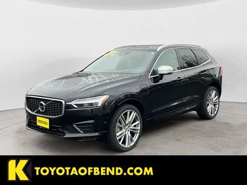 Used 2018 Volvo XC60 T8 R-Design w/ Convenience Package AWD/4WD image 1